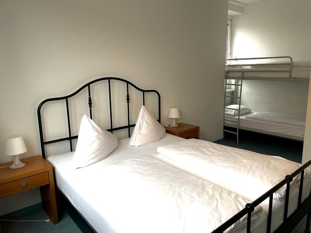 Rixhouse Hostel Берлин Экстерьер фото